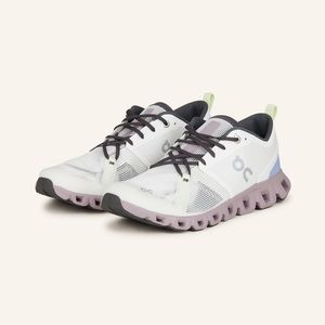 On Cloud X 3 Shift Sneakers Size 7.5